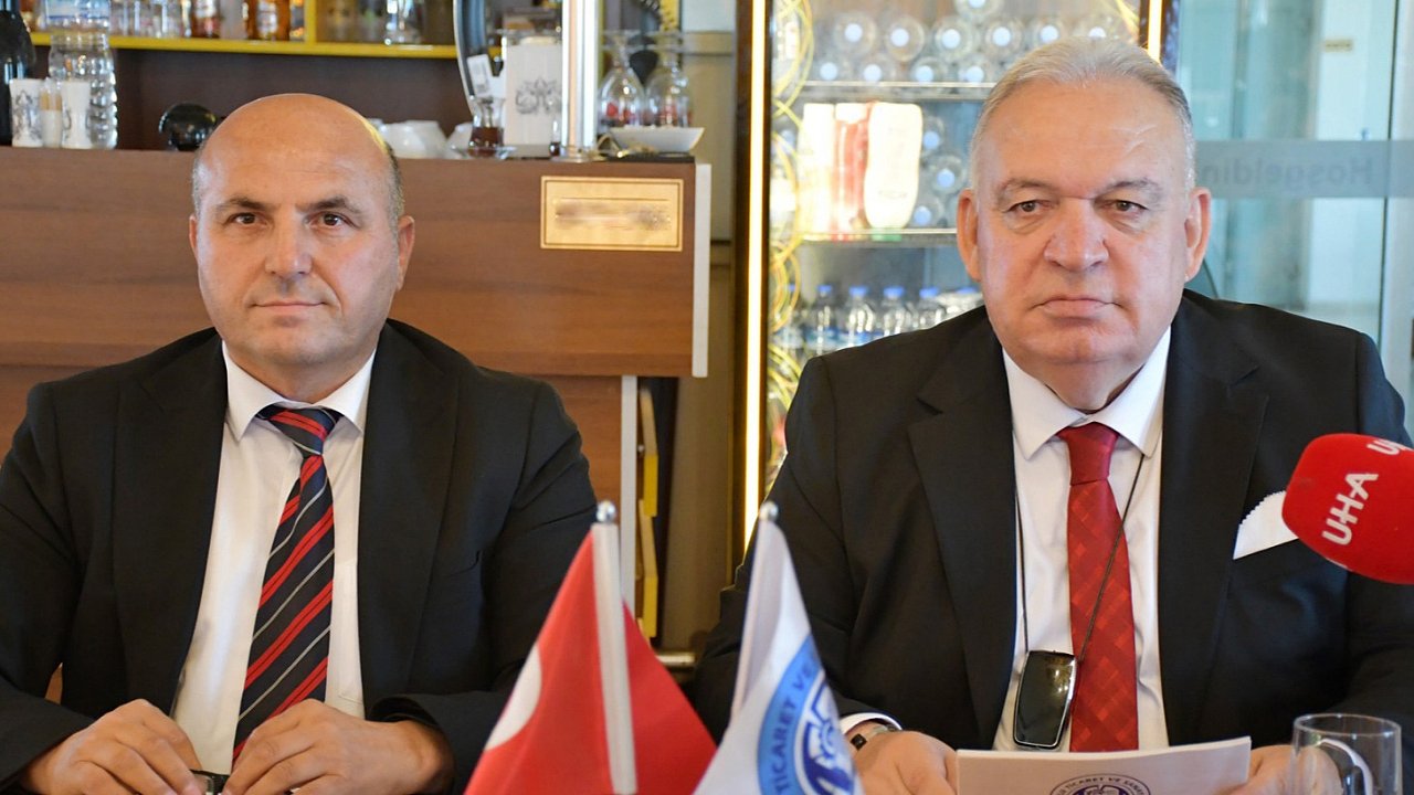Gölmarmara Gölü kurudu, tehlike kapıda !