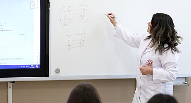 Depremden sonra görev yerlerinden ayrılan öğretmenlerle ilgili yeni gelişme! Bakanlık duyurdu, eski yerlerine dönebilecekler