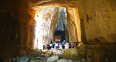 Roma döneminden kalan tünel zamana meydan okuyor! 6 Şubat depremini de gördü... - Resim 1