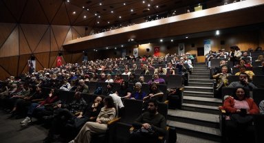 Tiyatro tutkunları Beylikdüzü'nde buluşuyor