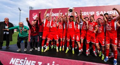 Sebat Gençlik Spor şampiyonluk kupasına kavuştu