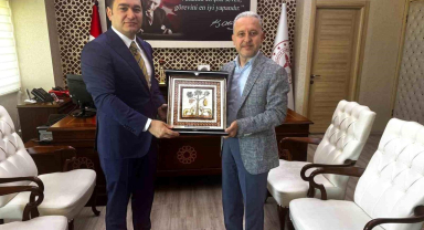 Başsavcı Emre'den Dr. Yılmaz'a veda ziyareti