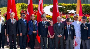 İzmit'in düşman işgalinden kurtuluşunun 105. yılı unutulmadı